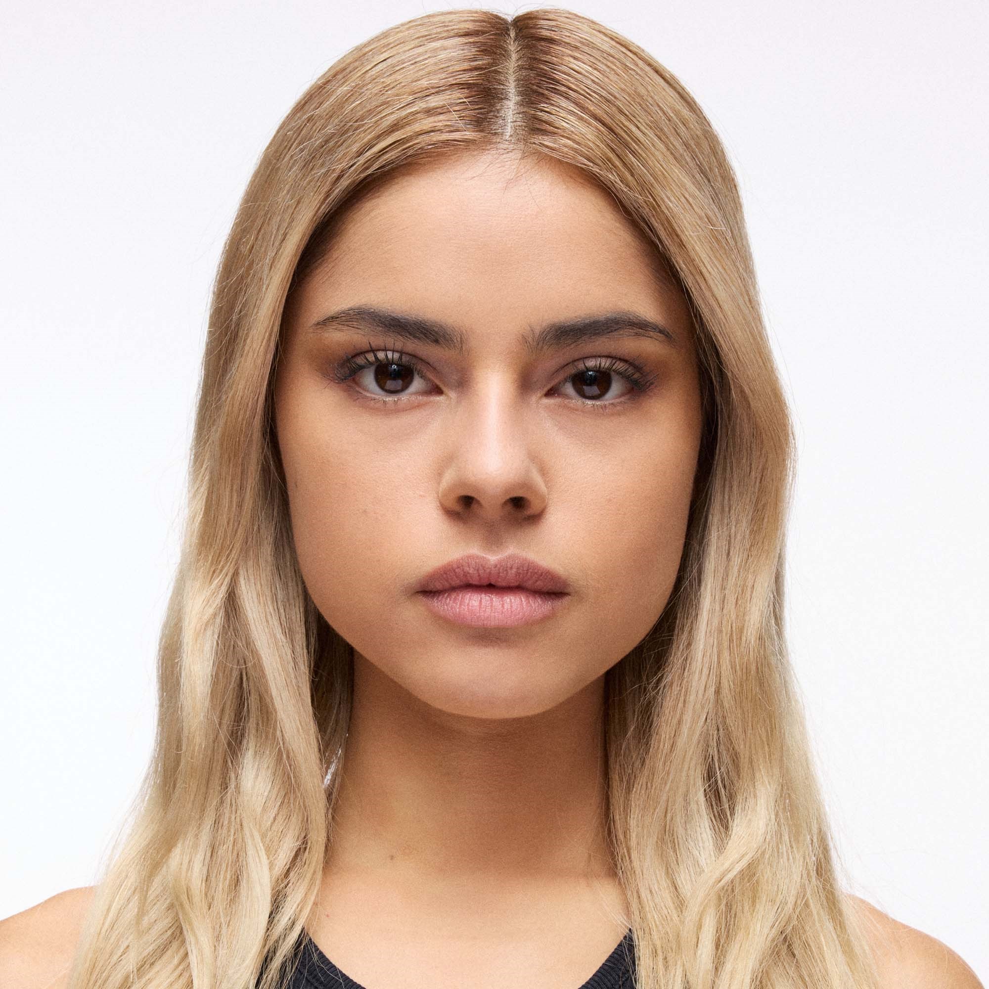 MAC Cosmetics Studio Fix 36HR Smooth Angles Concealer NC27 (obrázok 3)