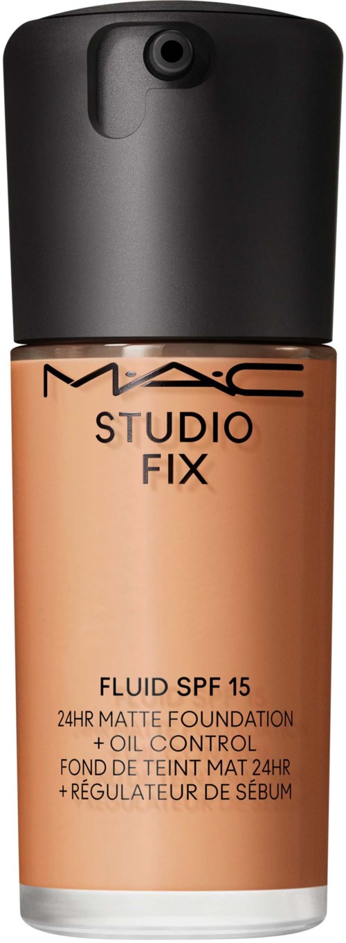 Eine Flasche MAC Studio Fix Foundation mit SPF 15 und Ölkontrolle in beiger Farbe.