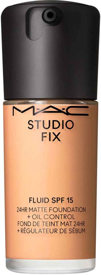 MAC Studio Fix Fluid Broad Spectrum SPF 15 NW22 30 ml