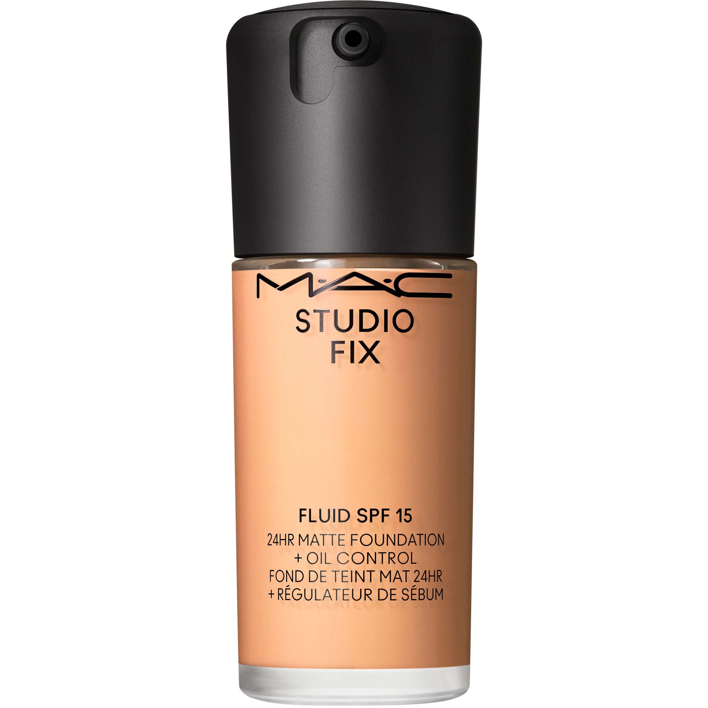 MAC Cosmetics MAC Cosmetics Studio Fix Broad Spectrum Foundation SPF 15 NW22