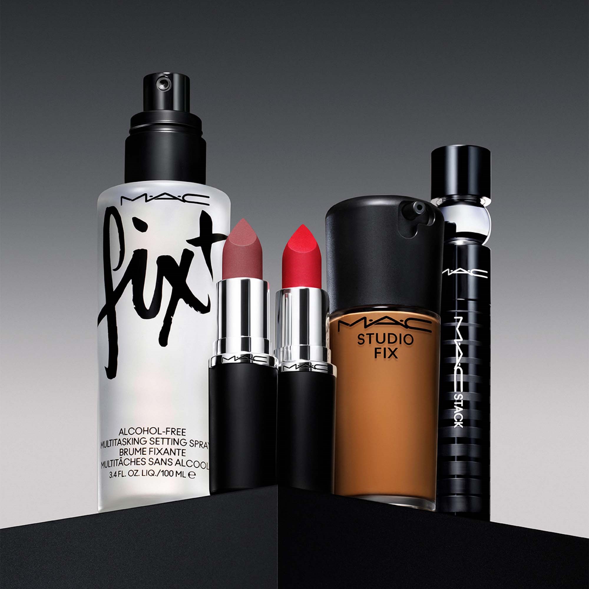 MAC Cosmetics Studio Fix Mini Fluid Broad Spectrum SPF 15 Foundation N (zdjęcie 8)