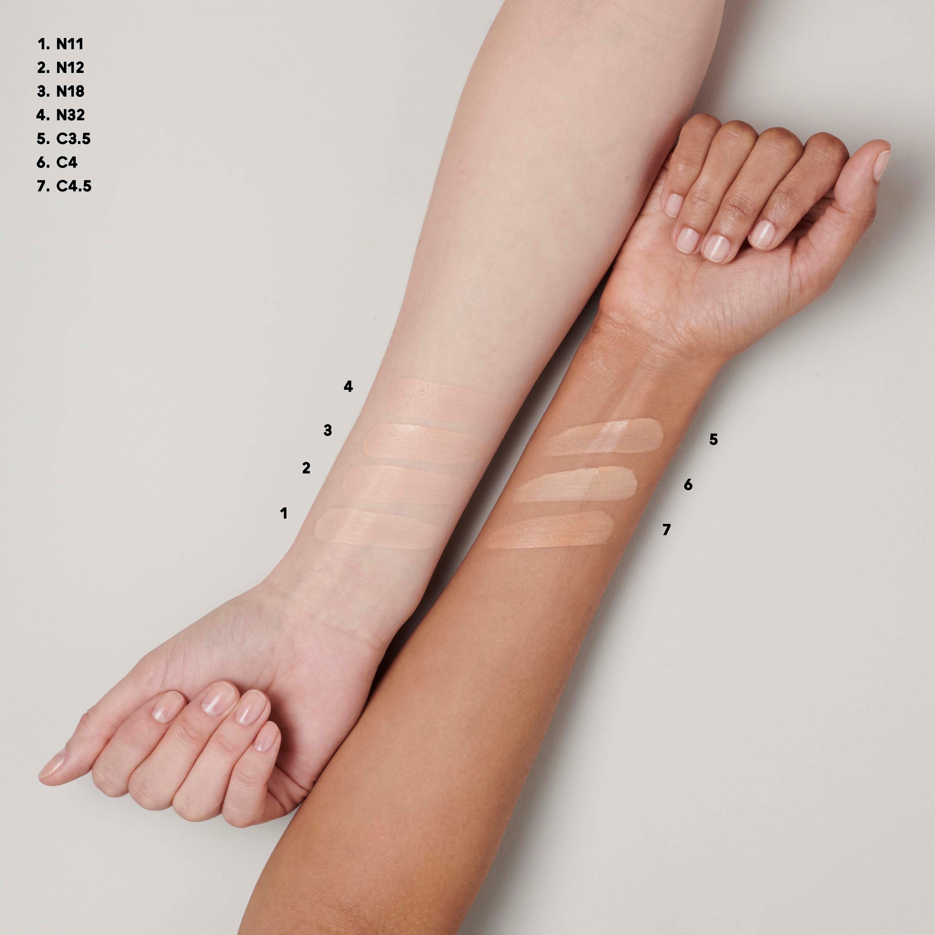 MAC Cosmetics Studio Radiance Serum-Powered Foundation C4.5 (obrázok 4)