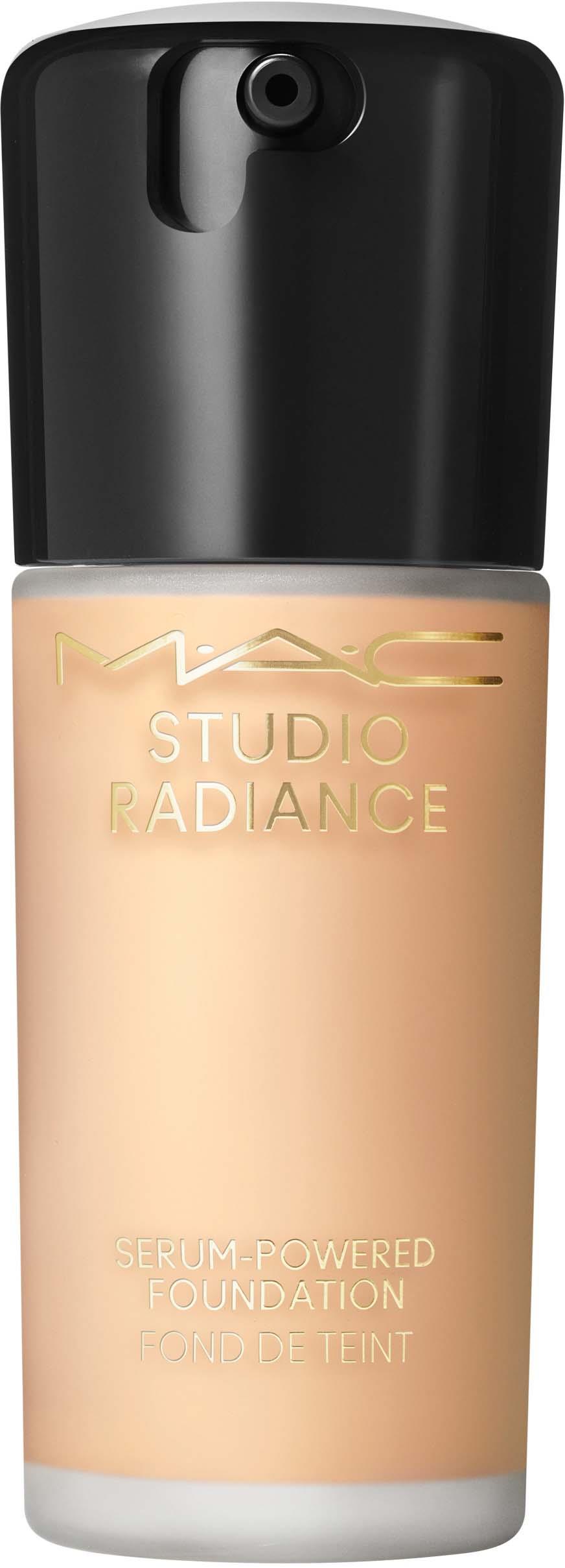 MAC Cosmetics Studio Radiance Serum-Powered Foundation Nc18