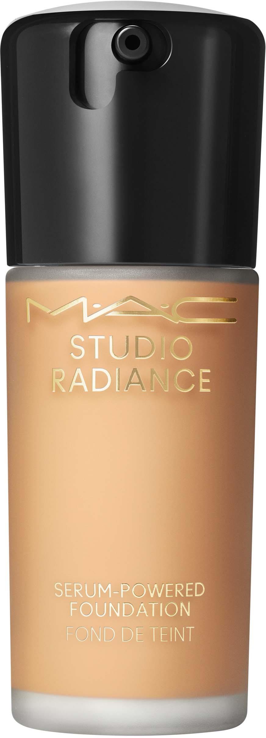MAC Cosmetics Studio Radiance Serum-Powered Foundation Nc40
