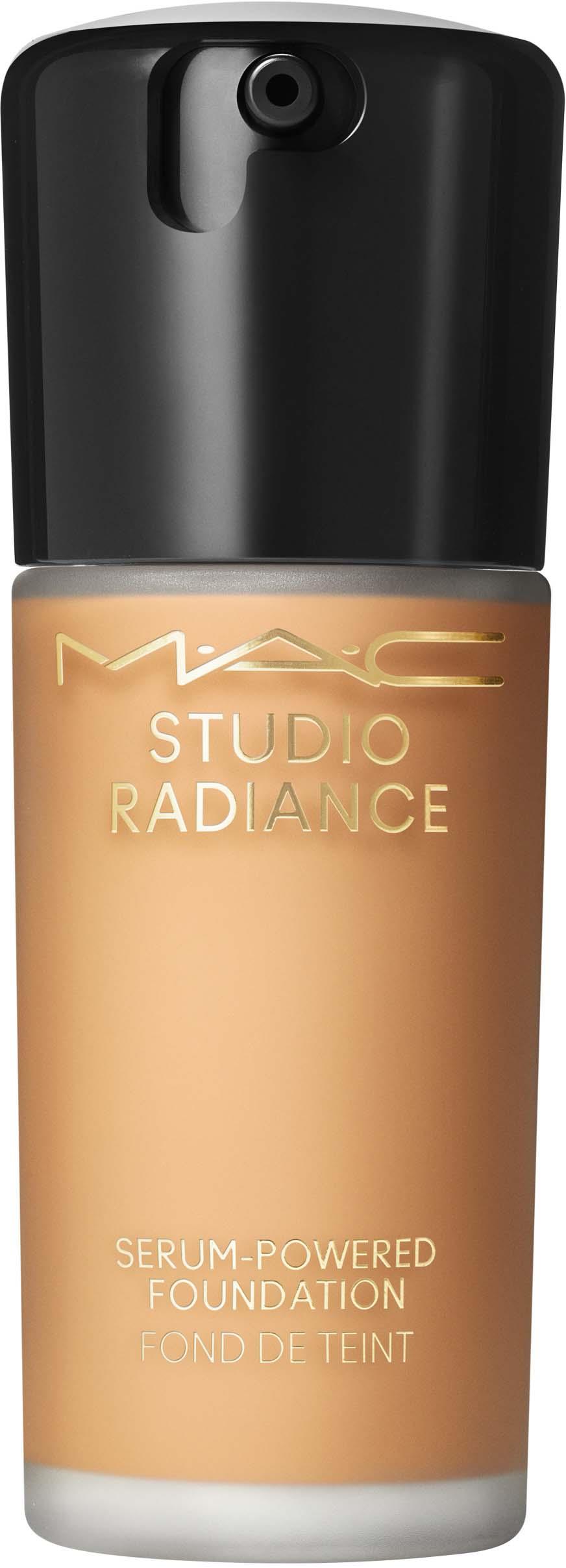 MAC Cosmetics Studio Radiance Serum-Powered Foundation Nc44