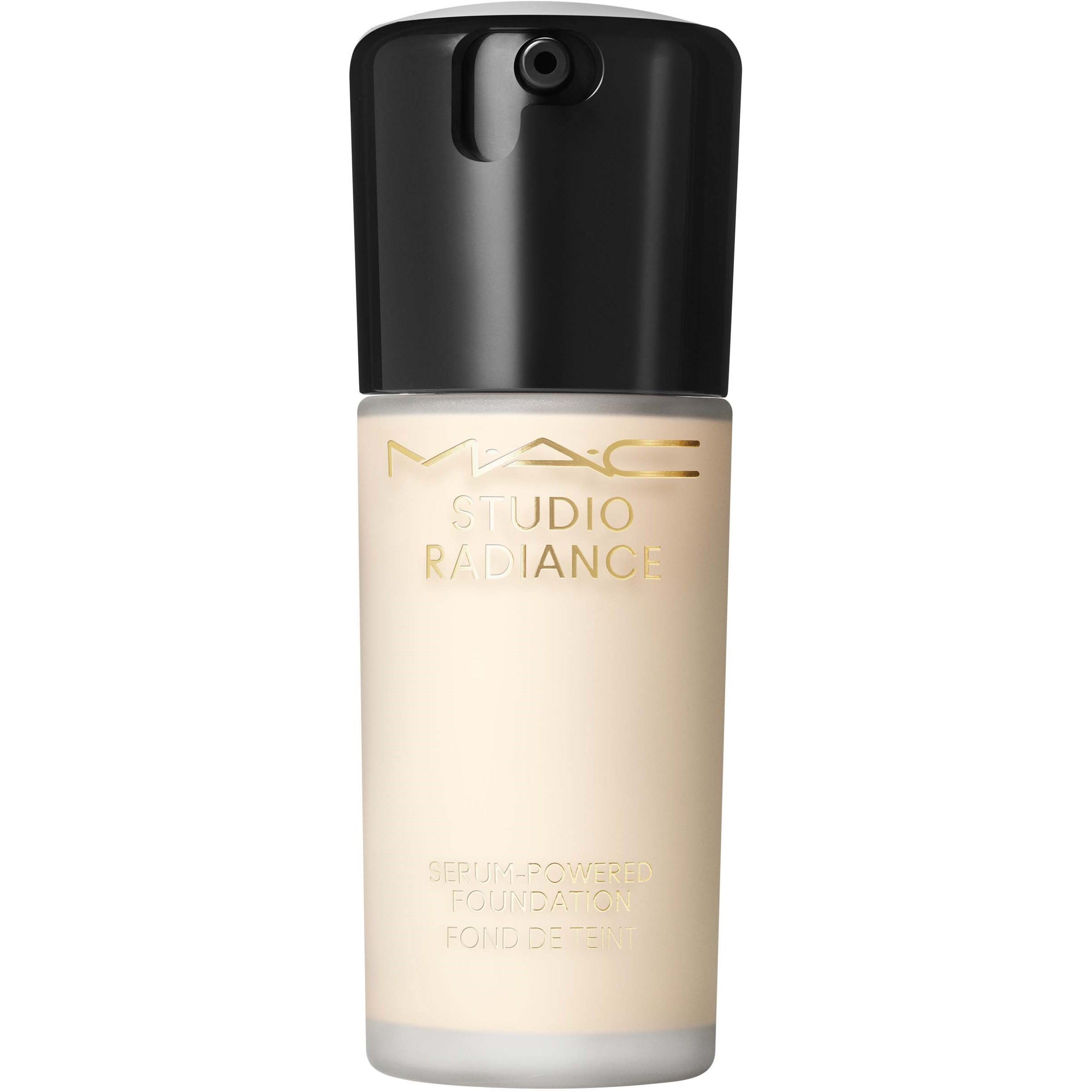 MAC Cosmetics Studio Radiance Serum-Powered Foundation NW5