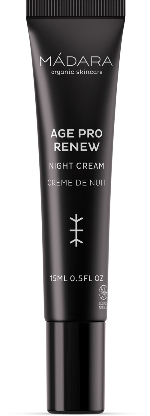 Een zwarte tube met Mádara Age Pro Renew Night Cream met witte tekst en symbolen.