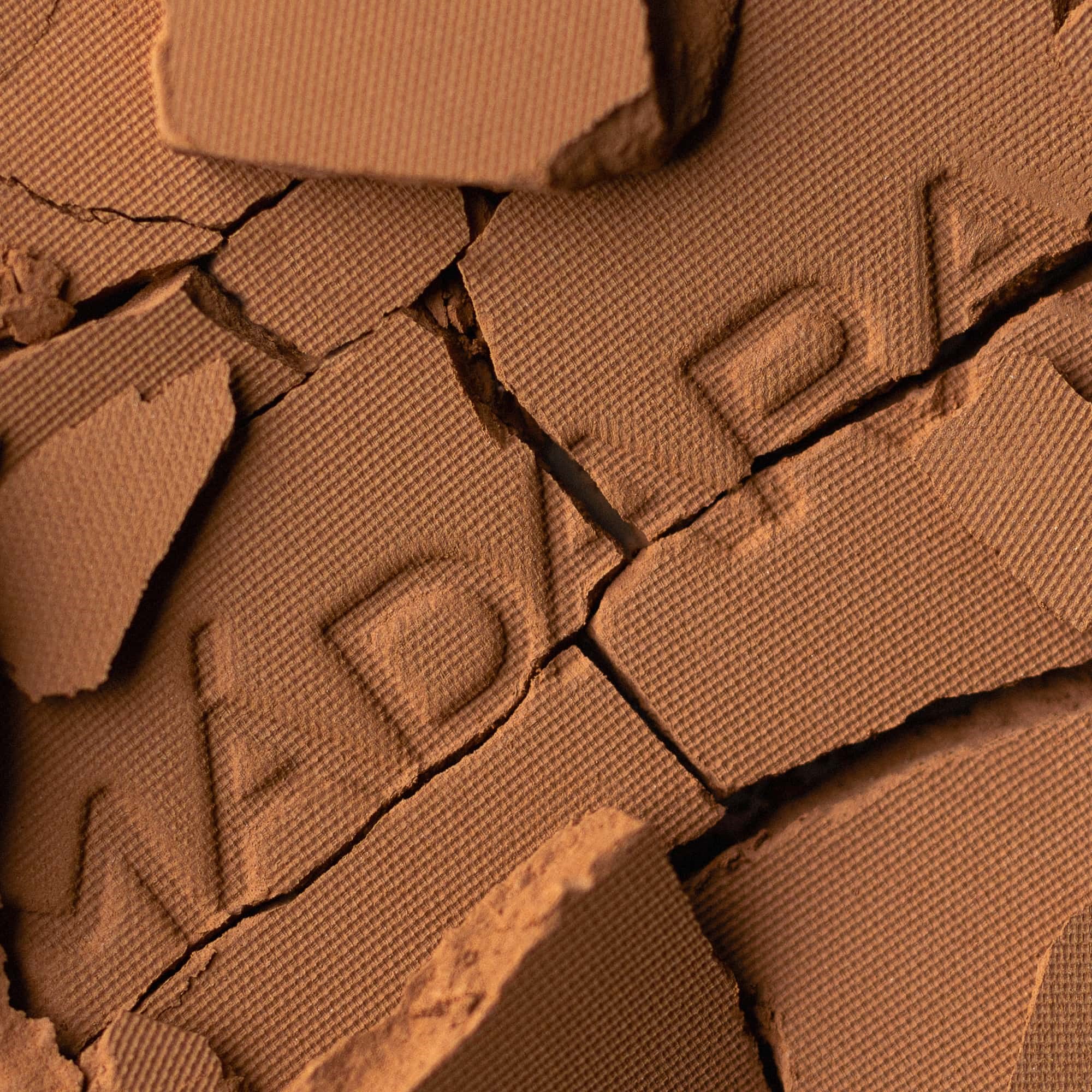 Mádara AIR EQUAL Soft Silk Mineral Powder #3 DEEP (obrázok 3)