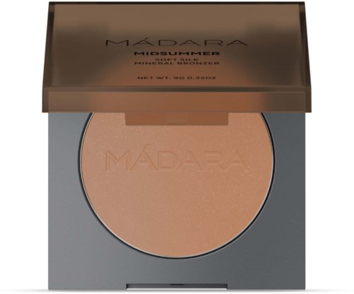 En beige kompaktsminke med lokk som har svart og oransje tekst, merket Madara Midsummer Mineral Blush.