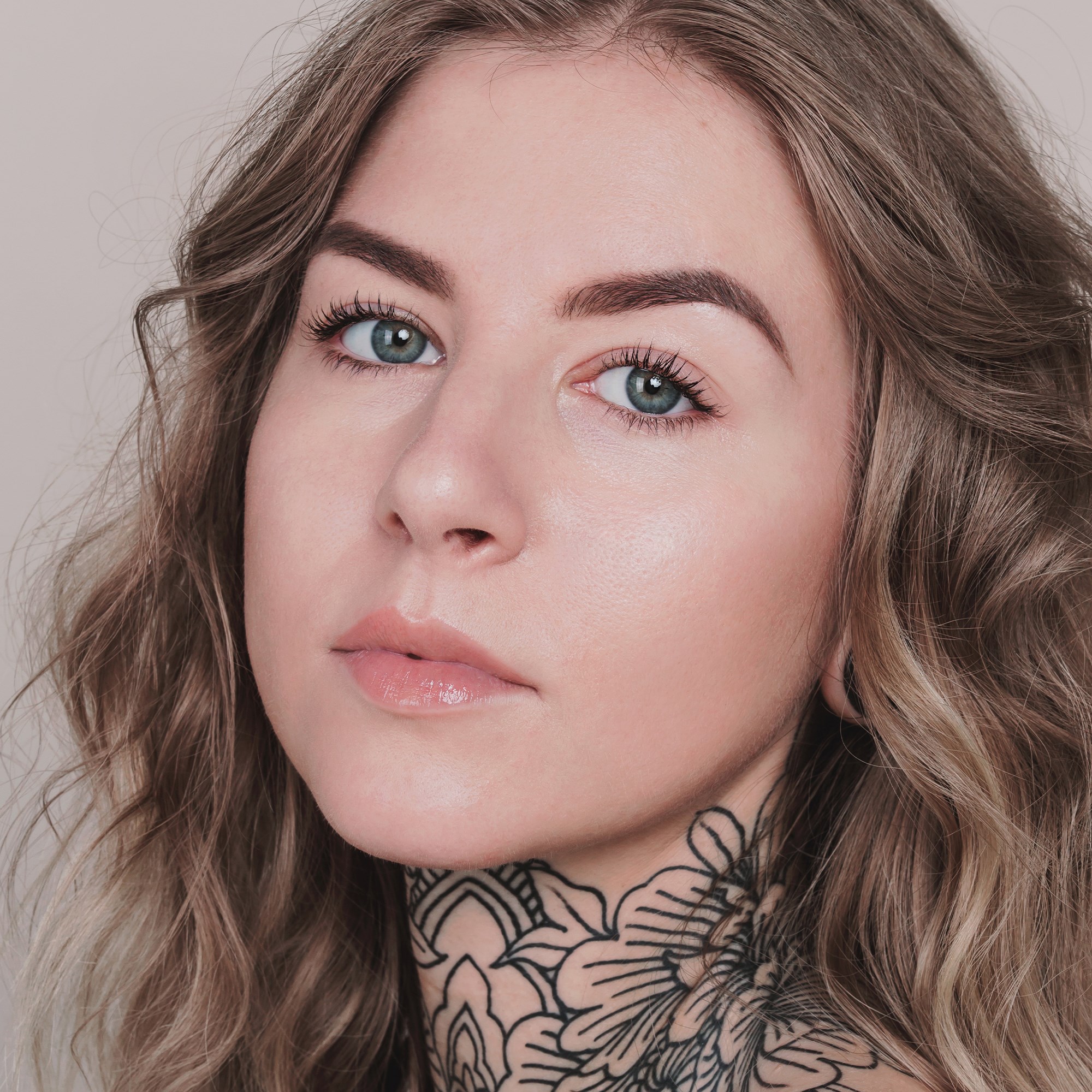 Mádara Skin Equal Foundation SPF20 #30 Rose Ivory (obrázok 4)