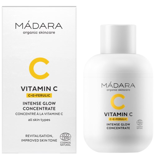 En hvid boks og flaske til Mádara Vitamin C hudpleje, der fremhæver opstrammende og fornyende effekt.