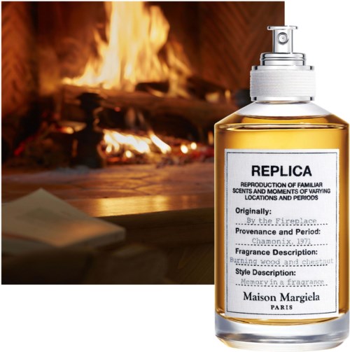 Ein Parfümflasche mit REPLICA vor einem gemütlichen Kamin mit brennendem Holz.