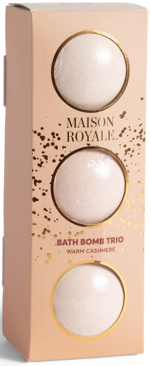 En låda med tre vita badbomber märkta "Maison Royale Bath Bomb Trio Warm Cashmere."