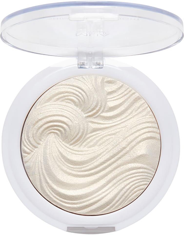 MUA Makeup Academy Shimmer Highlight Powder Iridescent Gold | lyko.com