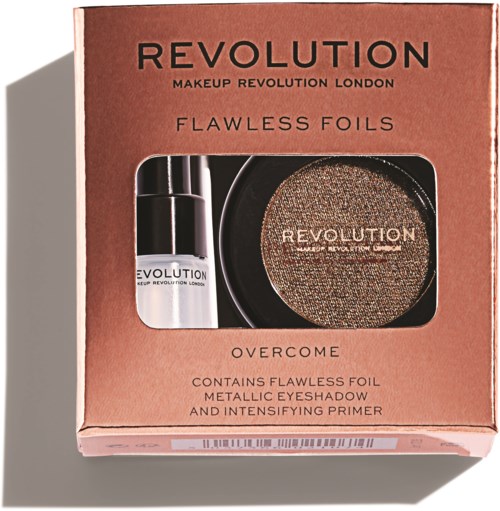 Förpackning med makeupprodukter inklusive foliejou och primer från Revolution London.