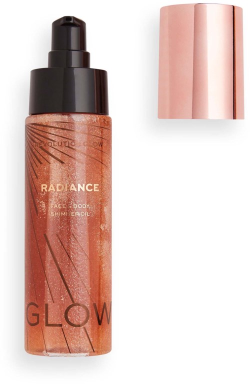 En flaske med glitrende kroppsolje med rosa lokk, merket 'Radiance Glow'.