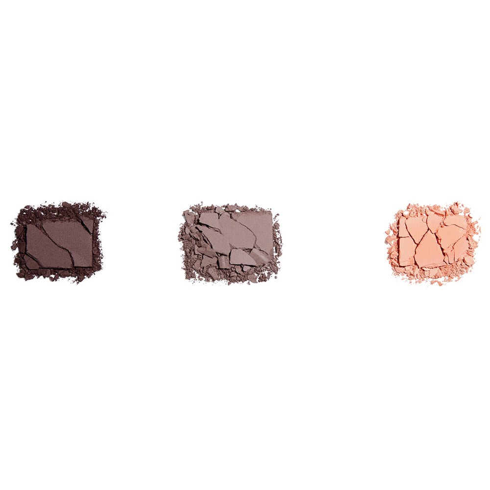 Revolution Beauty London Re-Loaded Eyeshadow Palette Basic Mattes (obrázok 3)
