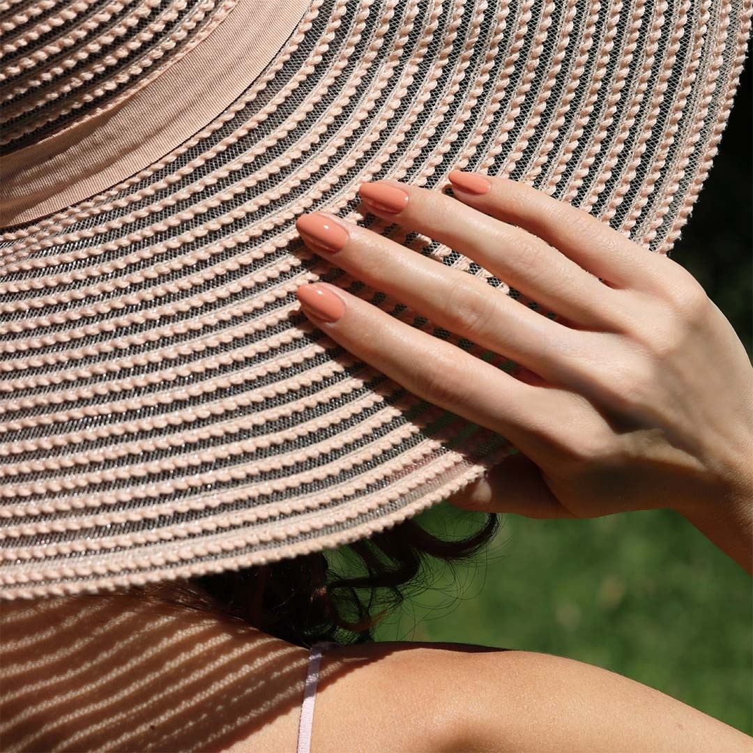 Manucurist Green Flash Gel Polish - lakier do paznokci Peach (obrázok 8)