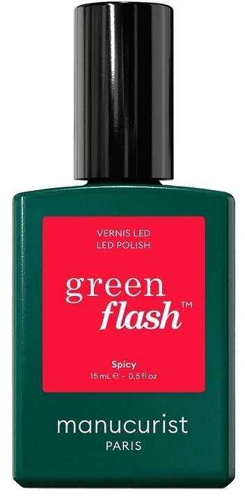 Groene nagellakfles met rood label en zwart deksel.