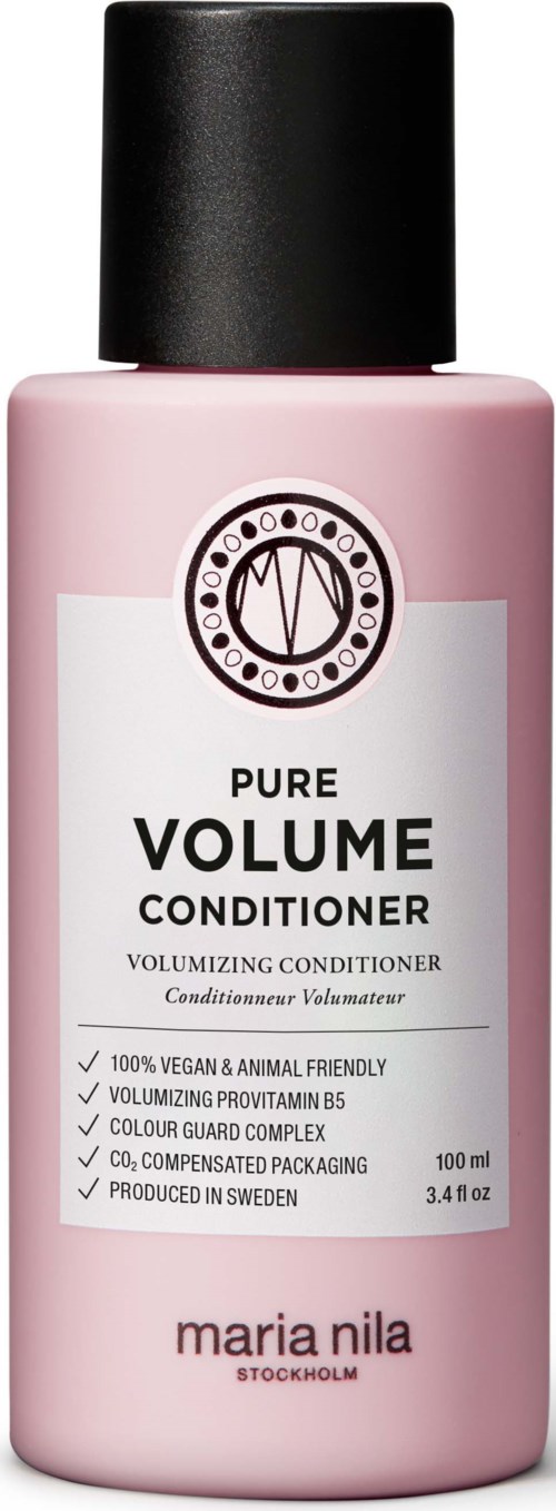 Lyserød flaske med Maria Nila Pure Volume Conditioner med sort låg. Den er vegansk, dyrevenlig og indeholder vitaminer. Svensk produkt.