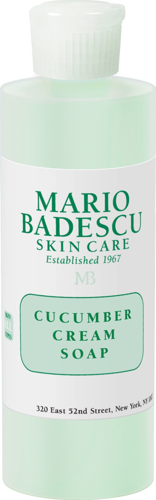 En grønn og hvit flaske med agurk krydder kremsåpe av Mario Badescu Skin Care, etablert 1967.