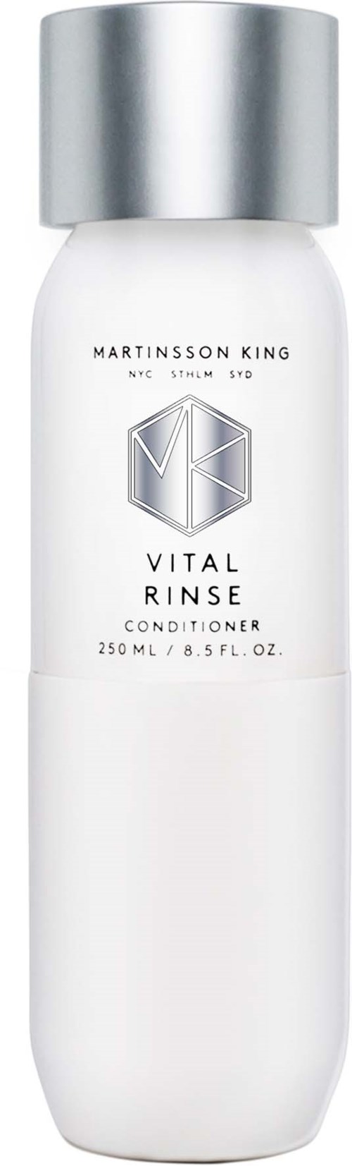 En hvit flaske med sølvhette, merket Martninsson King Vital Rinse balsam, 250ml.
