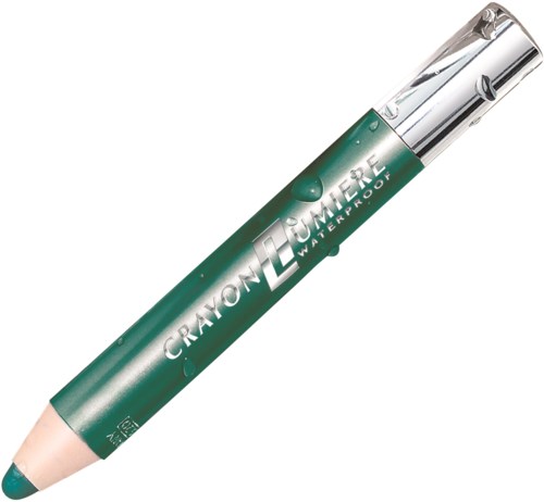 Vihreä, kriisimäinen meikkituote, jossa on hopeinen korkki ja teksti 'CRAYON LIP' ja 'WATERPROOF.'