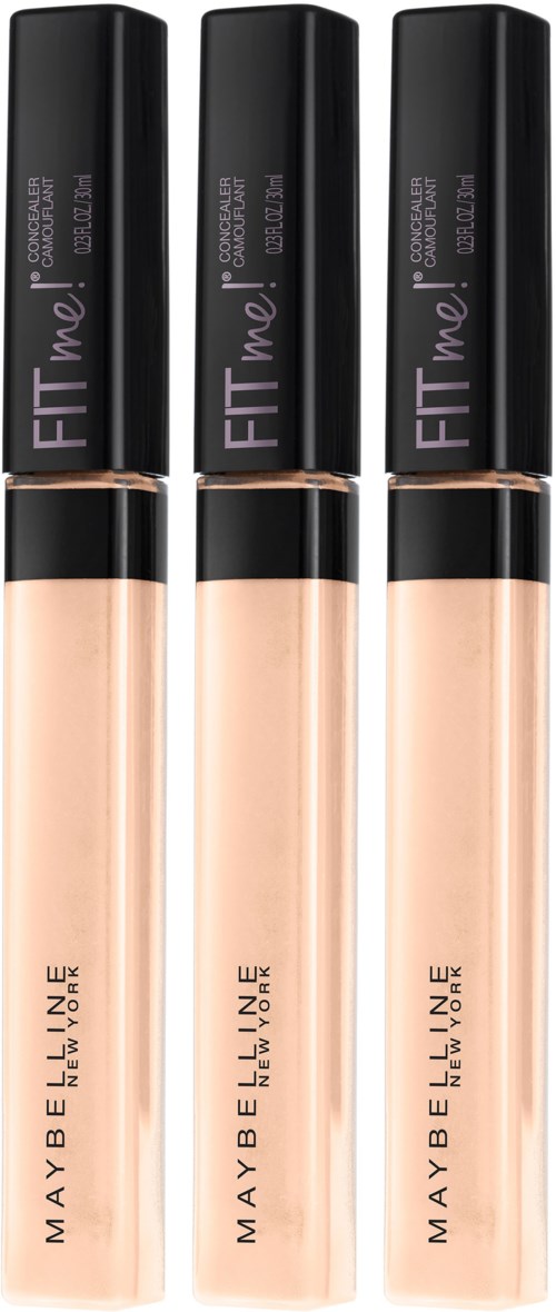 Tre tuber med flytande concealer med svarta lock och beige nyanser, märkta 'MAYBELLINE' och 'FIT Me!'.