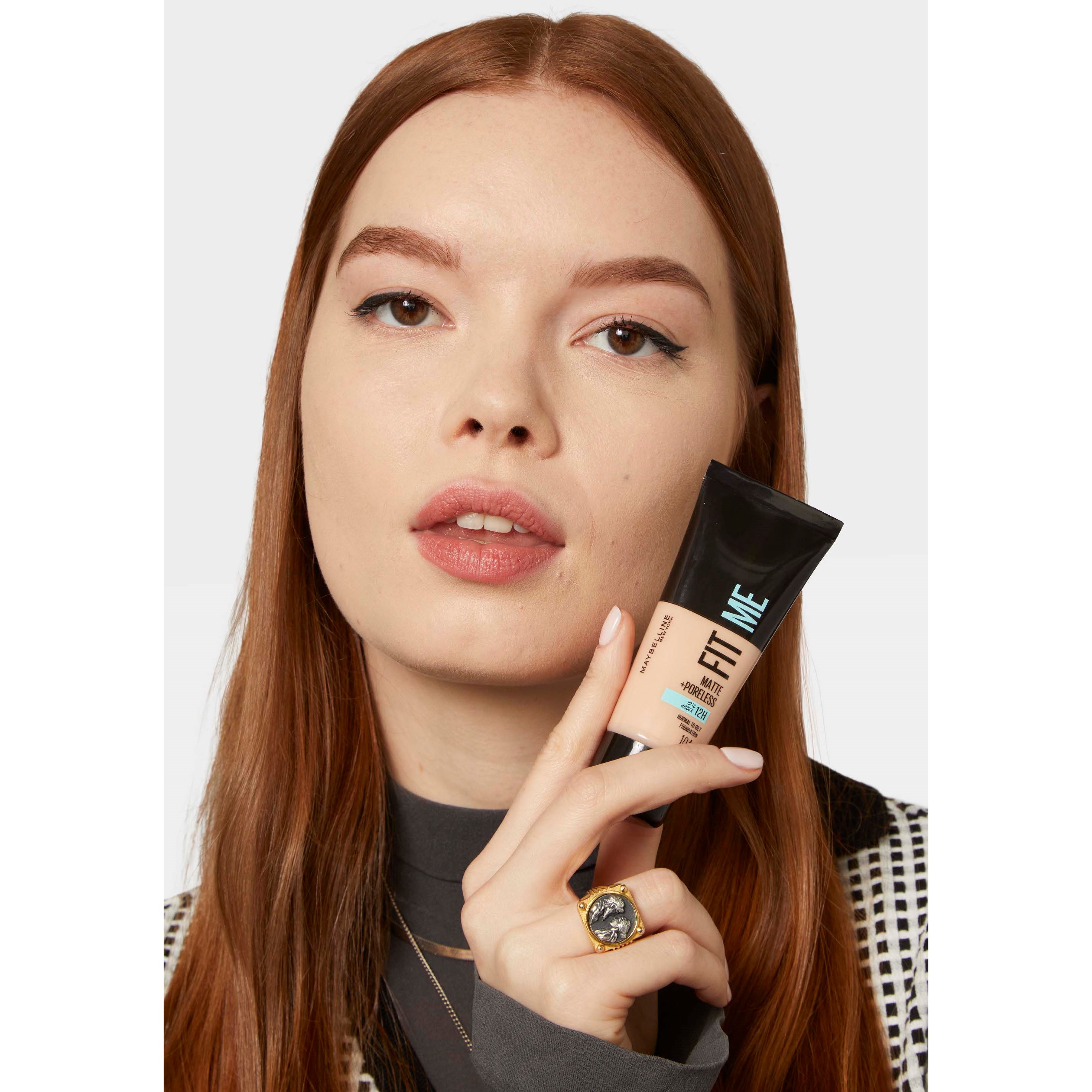 Maybelline New York Fit Me Matte + Poreless Foundation 110 Porcelain (obrázok 4)