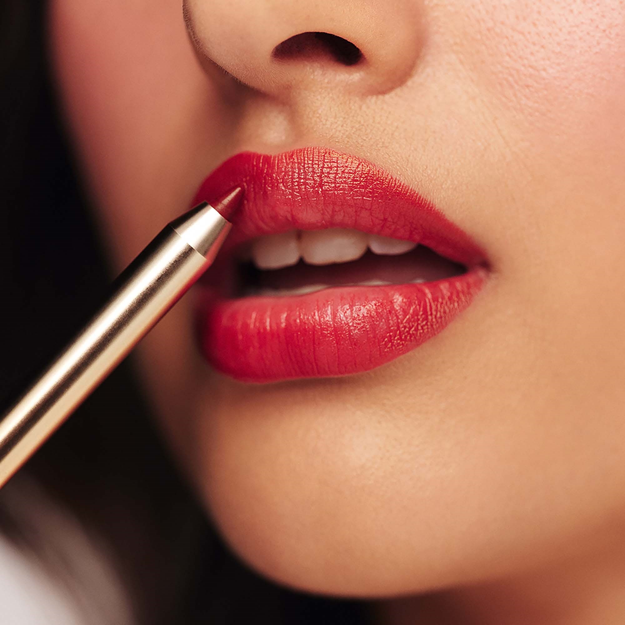 Meroda Cosmetics Signature Lip Pencil Luscious Red (obrázok 5)