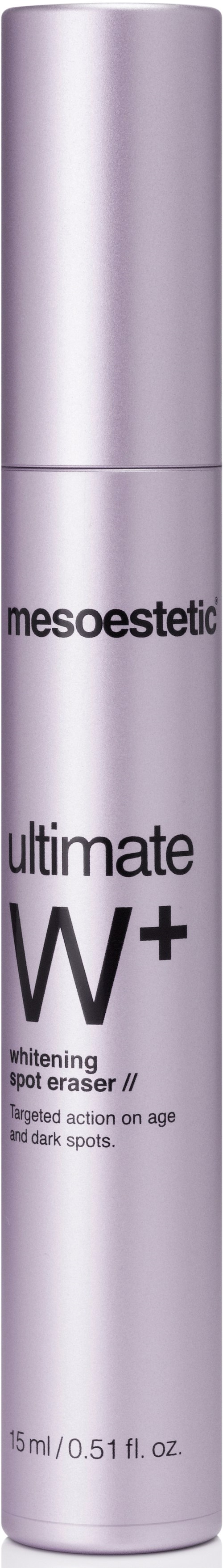 En høj, slank, sølvfarvet flaske med etiketten 'mesoestetic ultimate W+'. Det er en blegeplaster til mørke mærker og alder.