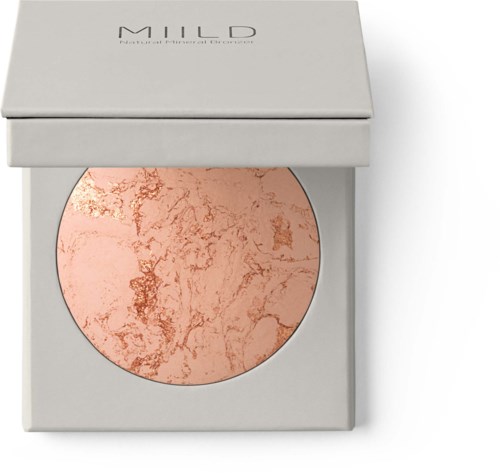 Rund makeup blush med marmorerat ljusrosa och guldmönster, i en vit låda med lock.