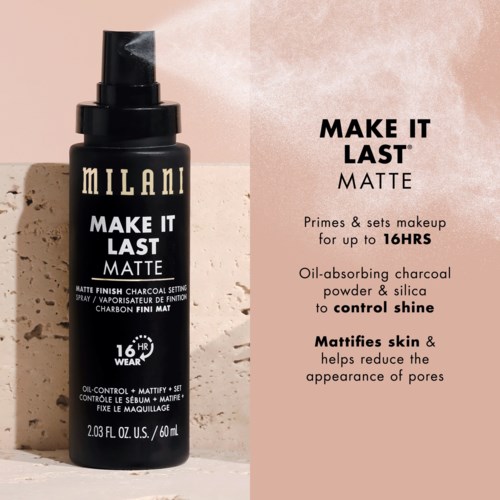 Czarna butelka sprayu ustalającego Milani Make It Last Matte na beżowym tle z tekstem opisującym funkcje.