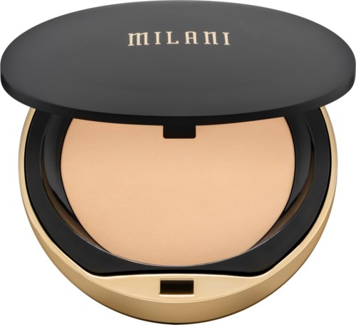 Ett kompakt sminkfodral med beige puder och lock i svart och guld, märkt 'Milani'.