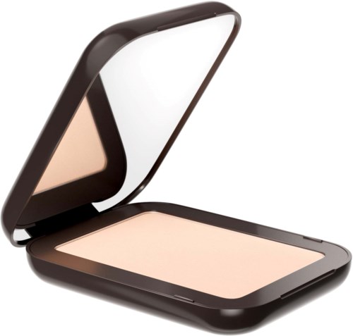 Een kleine zwarte make-up spiegel met lichte poeder binnenin.