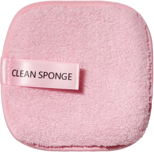 Vaaleanpunainen pehmeä pesusieni, jossa lukee 'CLEAN SPONGE'.