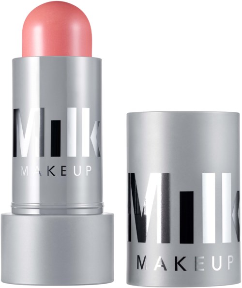 En rougestift med rosa färg och en silverbehållare med svart och vitt "Milk Makeup"-märke.