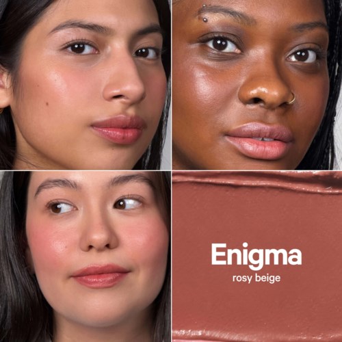 Fyra bilder visar olika kvinnor med naturlig makeup, närbilder på huden och en läppstiftfärg som heter Enigma rosbeige.