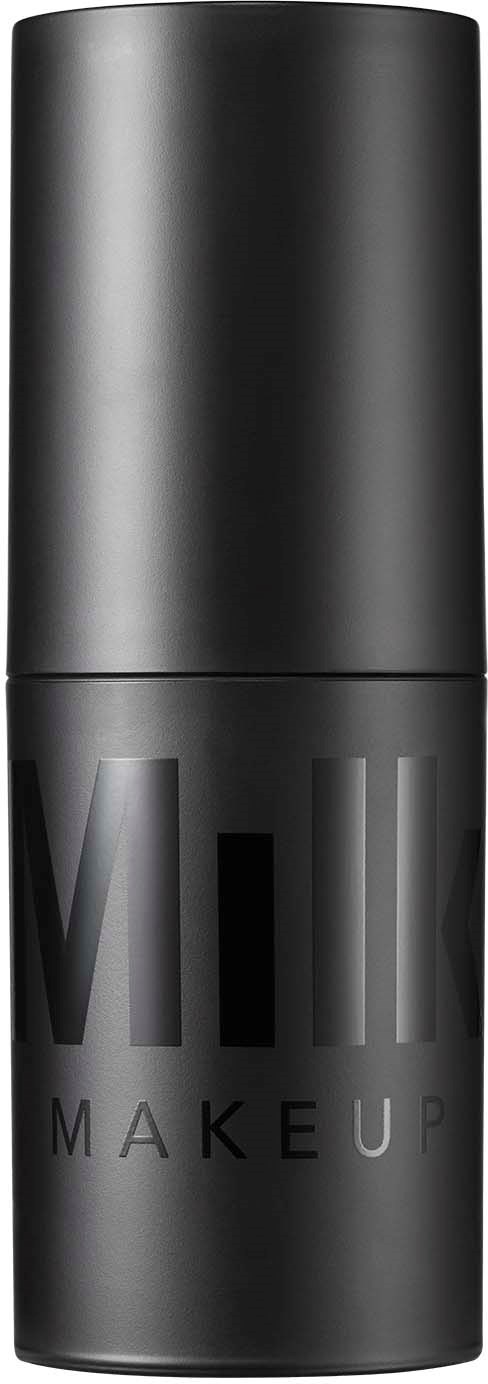 En svart sylinderformet makeup sprayflaske med teksten "MAKEUP" og annen tekst på.
