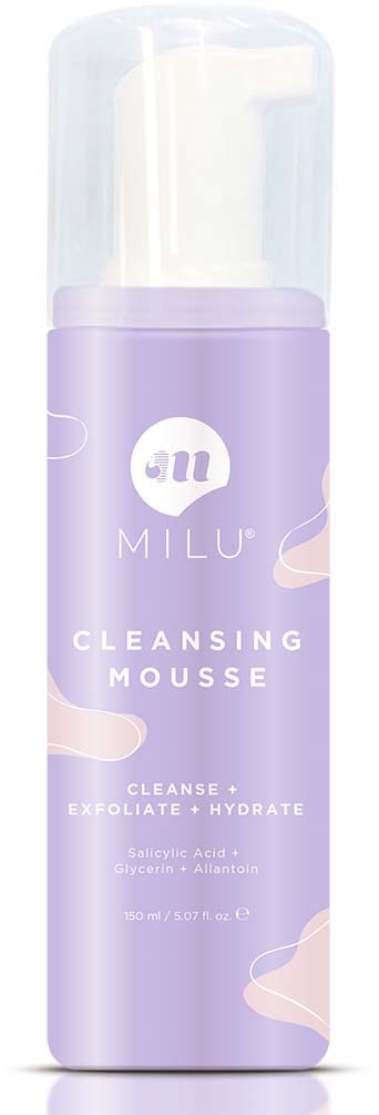 En lång lila flaska med genomskinlig lock, märkt 'Milu Cleansing Mousse' för ansiktstvätt.