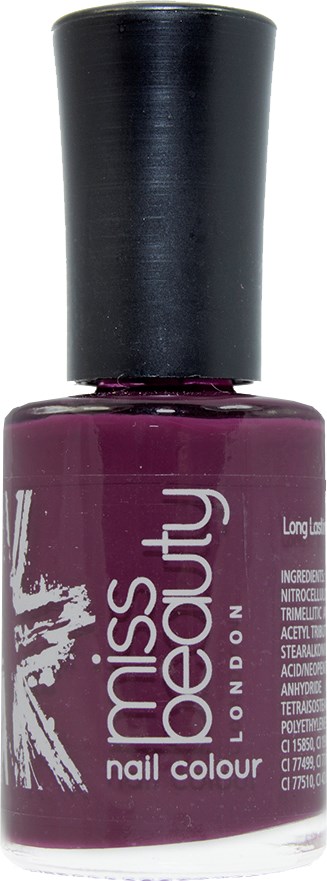 En flaska nagellack från Missguided i mörklila färg med svart kork.