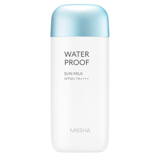 En vit flaska med blå kork, märkt Waterproof Sun Milk SPF50+ PA++++, av Missha.