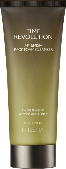 En gyllene och svart tub av Missha Time Revolution Artemisia Pack Foam Cleanser med växtextrakt.