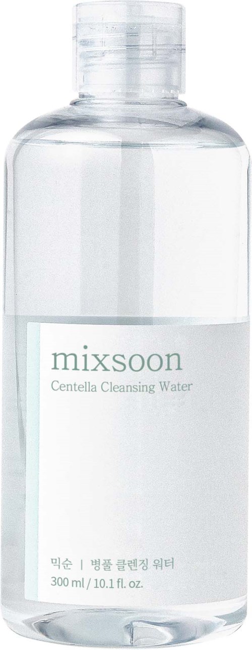 En genomskinlig plastflaska med en etikett som säger "mixsoon Centella Cleansing Water" och ett lock för att slå igen.
