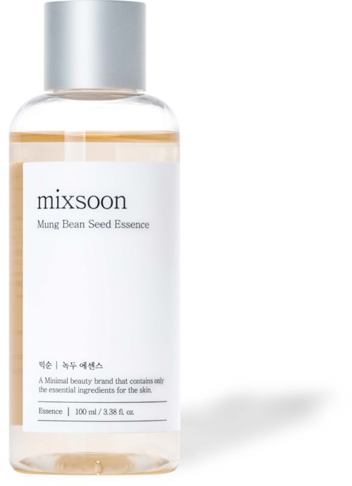 En klar flaske mærket 'mixsoon' indeholder Mung Bean Seed Essence, 100 ml, med en sølvhætte.