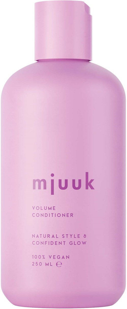 Rosa flaske merket Mjuuk Volume Conditioner, vegansk, 250 ml, naturlig stil og selvsikker glans.