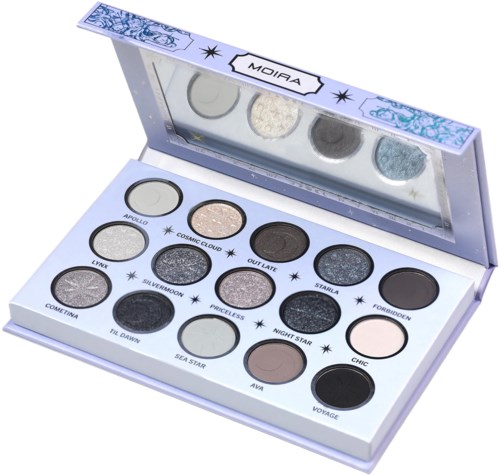 Eine Lidschattenpalette mit 16 Farben, darunter helle, dunkle und glitzernde Töne, mit Namen beschriftet.
