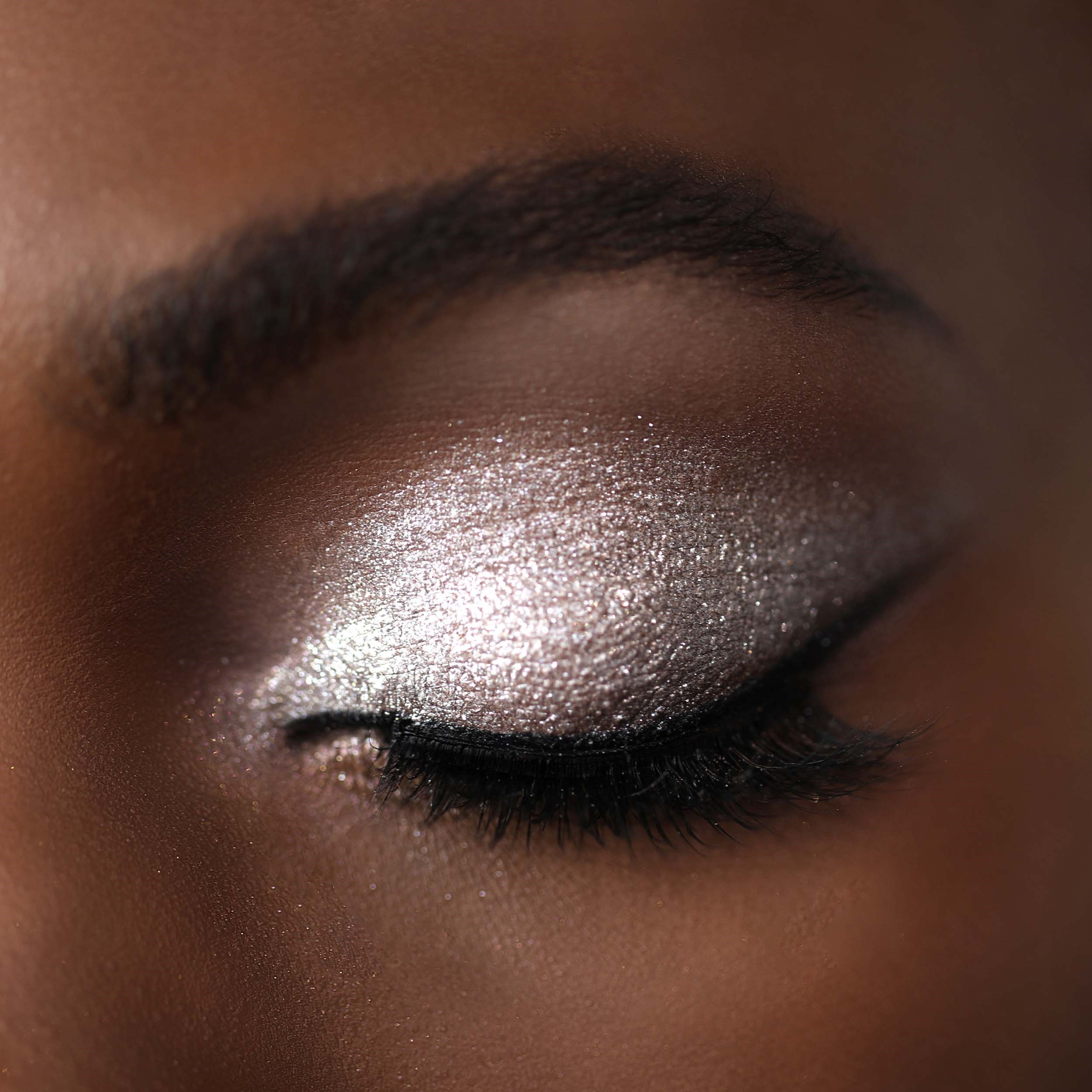 Moira Chroma Light Shadow 001 Fairy Dust (obrázok 4)