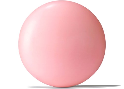 En stor, glatt rosa kule på hvit bakgrunn med skygge under.