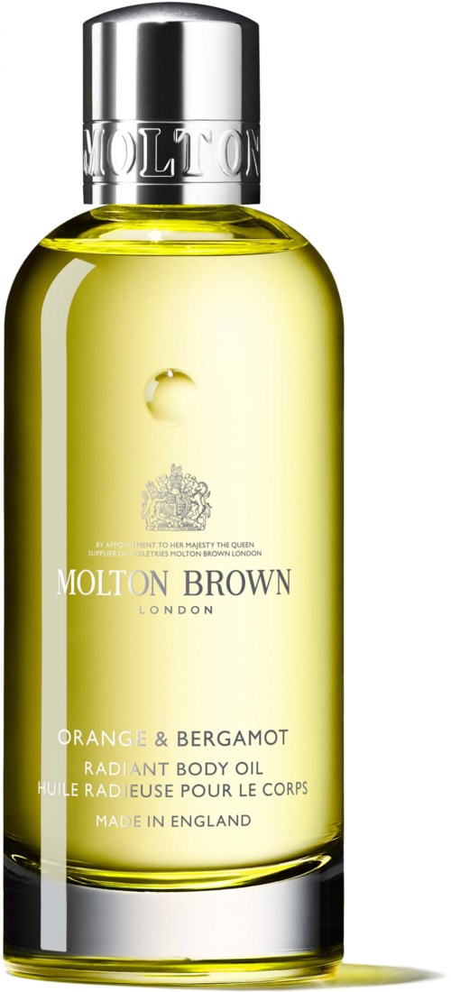 En gul kroppsolje-flaske med en sølvhette merket Molton Brown, med duft av appelsin og bergamot.